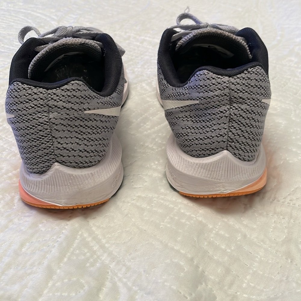 Nike ZOOM WINFLO 4 Athletic Running Shoes Size 6 Lightly Used Fall Color - Picture 5 of 16